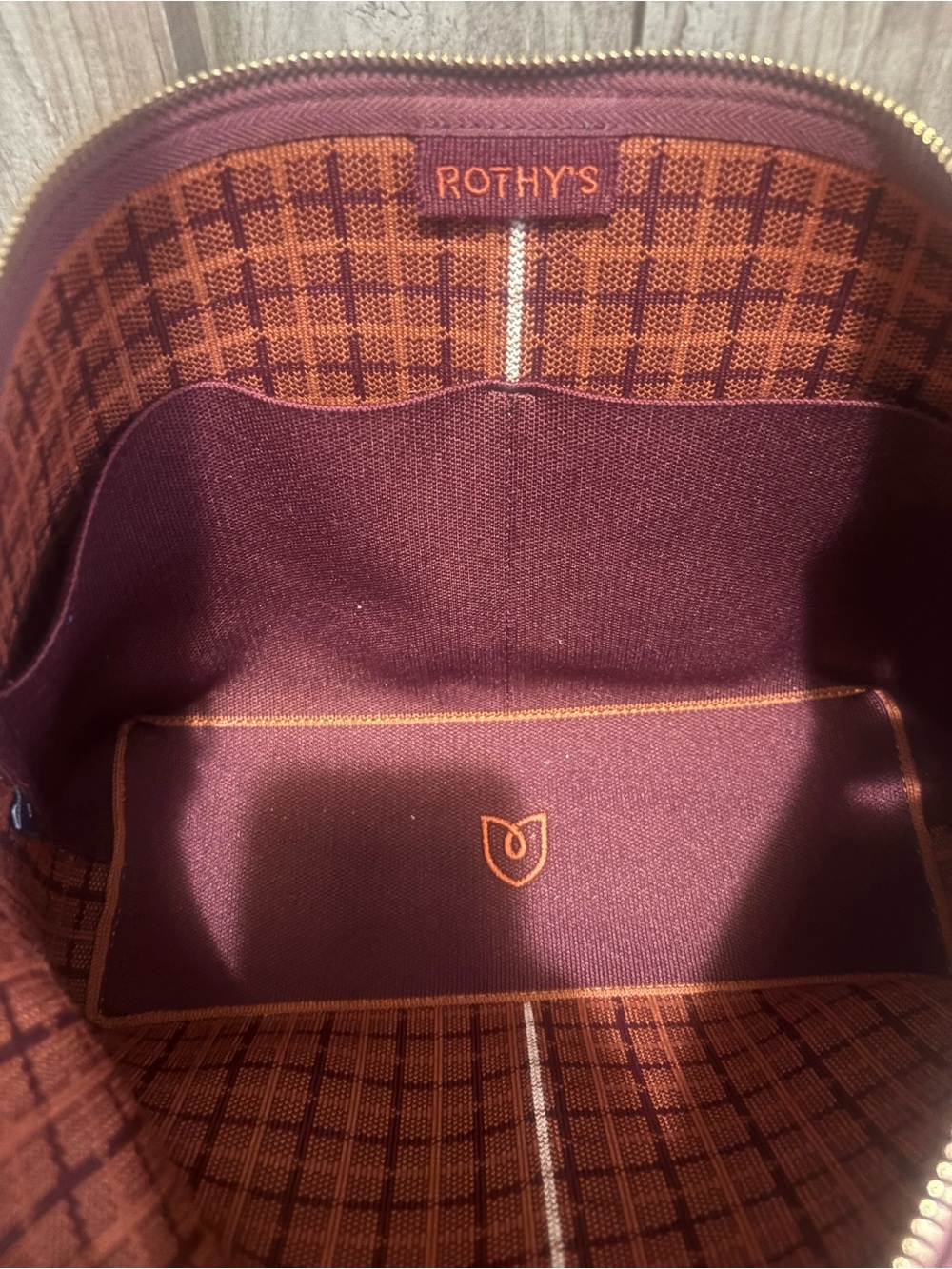 Rothy’s Malbec Grid Crossbody EUC!!! - Picture 5 of 7